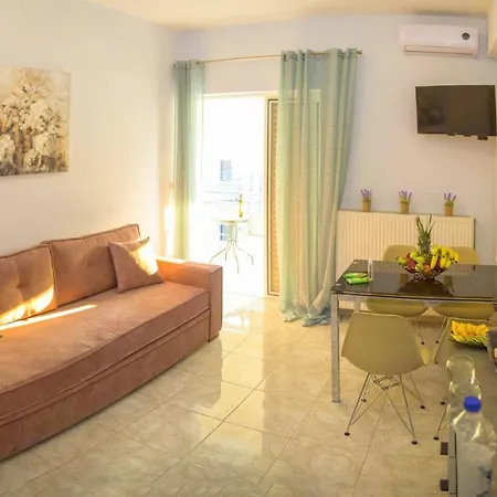 Prázdninový dům Marietta City Center Apartment Nafplio Near Old Town & Arvanitia Beach Nafplio