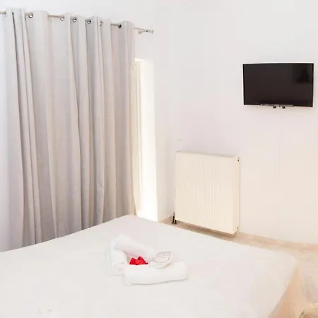 Marietta City Center Apartment Nafplio Near Old Town & Arvanitia Beach