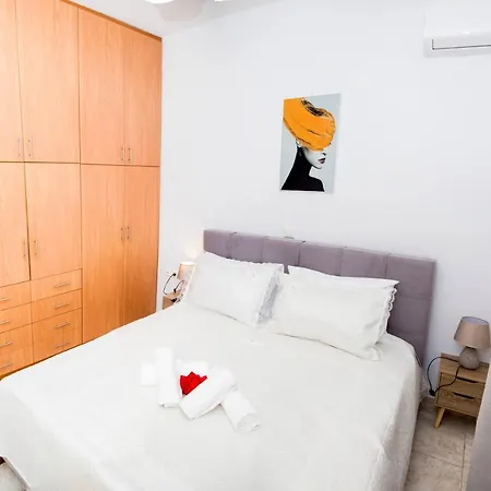 Marietta City Center Apartment Nafplio Near Old Town & Arvanitia Beach Nafplio