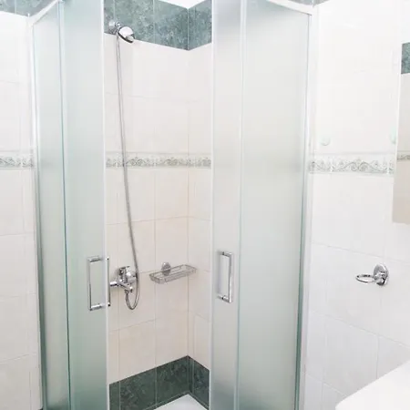 Marietta City Center Apartment Nafplio Near Old Town & Arvanitia Beach